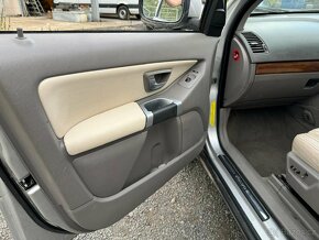 Prodám veškeré ND Volvo XC90 D5 AWD 2007 136kW - 11