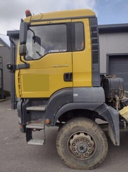 6x6 sklápěč 33/26t MAN TGA - 11