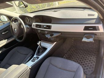 BMW 325d Touring - 11