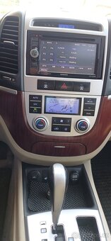 Hyundai Santa Fe maximální výbava - 11