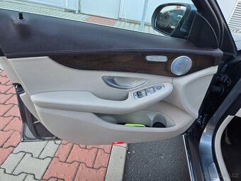 Mercedes Benz C 250D 2018 W205 - 11