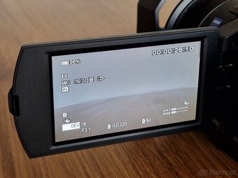 kamera SONY AX700 - 11