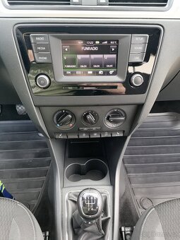 Škoda Rapid Spaceback 1.2 TSI 66 kW - 11