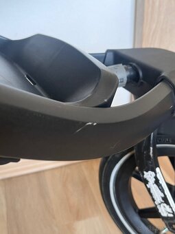 Thule Urban Glide 2 + korba a příslušenství - cena k jednání - 11