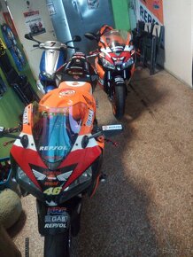 Honda CBR 1OOO RR - 11