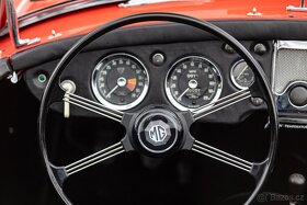 MGA Roadster 1600 - 11