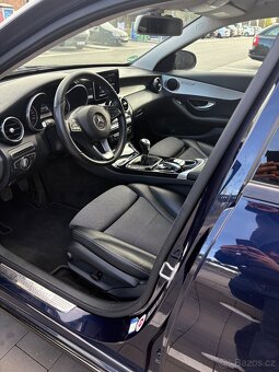 Mercedes-Benz C200 - 11