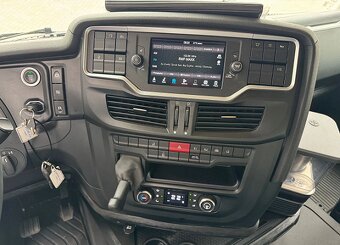Iveco S-WAY 570 6x2 - tahač návěsů + hydraulika - 11