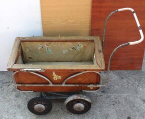 Historický kočárek TDV pro panenky - 11