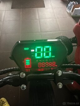 El. skútr LERA SCOOTERS C2 – 2000W, 60V 20Ah + druhá baterie - 11