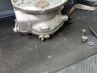 Motor Ural 650 12V převodovka se zpátečkou Ural difer - 11