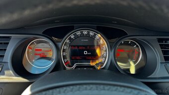 Citroen C5 X7 3.0i 155KW V6 Automat Kombi - 11
