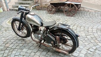ČZ 125 C r.v. 1950 plus sedlo a motor navíc - 11