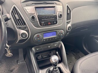 Hyundai IX35 1.6 GDi TRIKOLOR PLUS koup.ČR - 11