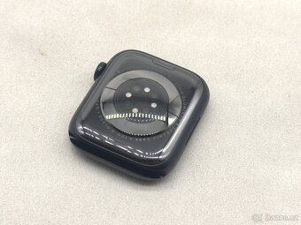 Apple Watch Series 8 45mm Midnight [3 řemínky zdarma] - 11