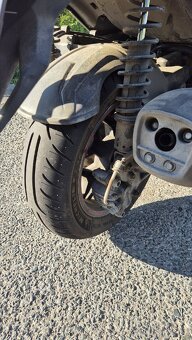 Kymco X-town 125i - 11