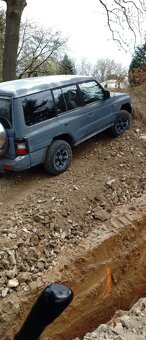 Mitsubishi Pajero - 11
