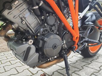 KTM 1290 Super Duke R - TOP STAV + VÝBAVA - 1. MAJITEL 185.0 - 11