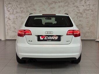 Audi A3 Sportback 1.4 TFSI Xenon / Sport / výhřev / STK - 11