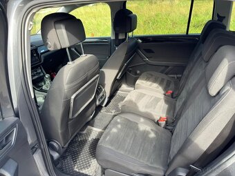 Volkswagen Touran 2.0 TDI 110kw -po rozvodech, servis jen VW - 11