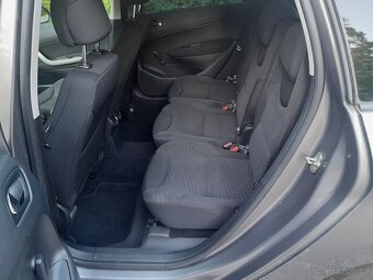 Peugeot 308 sw 1.6 hdi - 11