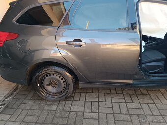 Ford Focus combi 1.0 ecoboost 92 kw - 11