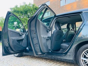 Volvo V60 2.0D 120KW 5VALEC AUTOMAT SENZORY VÝHŘEV R-DESIGN - 11