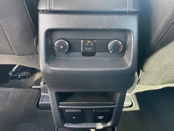 FORD S-MAX 7 míst - 11