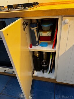 Kuchyně IKEA + myčka, plynová varná deska a digestoř - 11