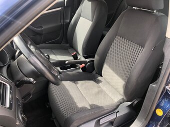 Volkswagen Golf 1.6TDI MK6 - 11