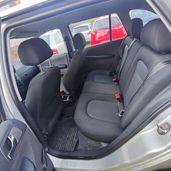 Škoda fábia 1.2 benzín rok 2007 - 11