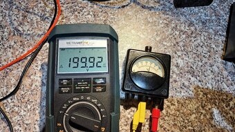 Ruční analogový voltmetr AC/DC 0-6V, 0-300 V - 11