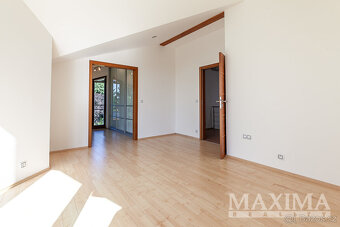 Dům 5+kk o ploše 232 m2 - Klecany, Klecany - 11