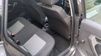 Volkswagen Polo 1.2i,44kw,5dveří,rv-2010,najeto 133399km. - 11