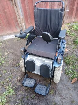Prodám elektrický invalidní vozík funkční - 11