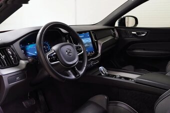 Volvo XC60, B5 AWD Plus Dark,ČR, DPH, - 11