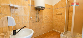 Pronájem rodinného domu, 181 m², Pardubice, ul. Hradčanská - 11