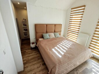 Prodej bytu 3+kk 96 m² s vlastní zahradou  - 11