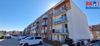 Pronájem bytu 1+kk s parkovacím stáním v Českém Brodě, nedal - 11