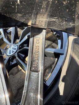 VW Pretoria black 235/35 R19 8Jx19 ET 50 - 11
