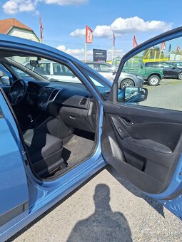 Hyundai ix20 1.6i CVVT 92Kw Trikolor - 11