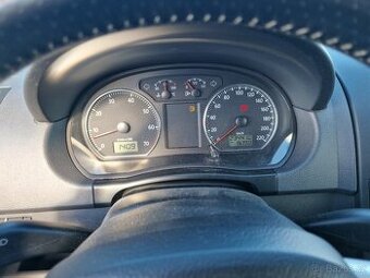 Volkswagen Polo Cross 1.6 benzin 77 kw - 11