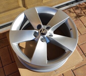 NOVÉ originální ALU kola ŠKODA 5x112 R17 Karoq Yeti Octavia - 11