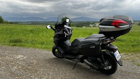 Držáky kufru Shad na Honda Forza  125 300 350 Honda ADV - 11