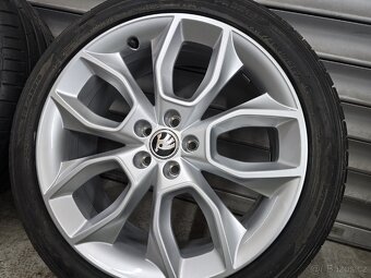 Nová letní sada orig. Škoda Kamiq 215/45 R18 - 11