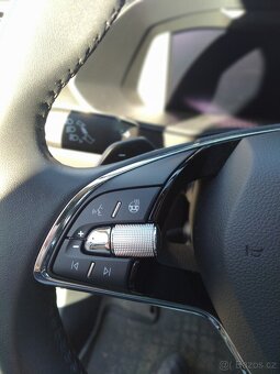 Škoda Superb 2.0 Nájezd 32500 km - 11