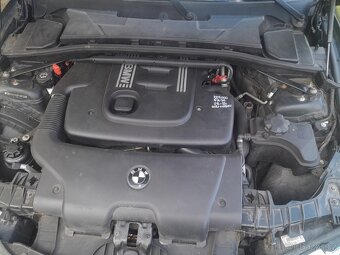 BMW 1 120D E87 - 11