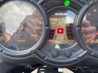 Suzuki V-Strom 650 - 11