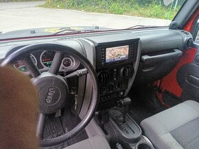 Jeep Wrangler Unlimited - 11