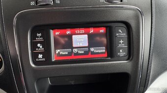 Fiat Freemont 2.0 JTD 2011,7 míst,2x kola,MAX VÝBAVA - 11